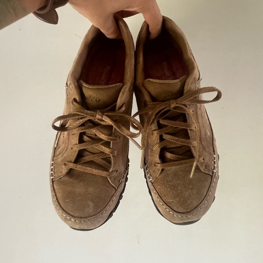 Skechers Tan Sneakers Suede Low-Top Casual